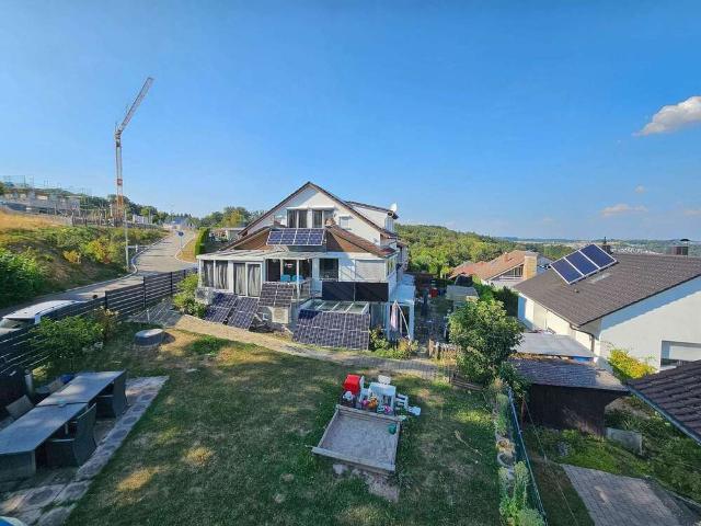 Exklusives 3 FMH mit ca. 370 m², ca.19,32 kWp PV Anlage, ca.15,6kWh Speicher & traumhaftem Weitblick