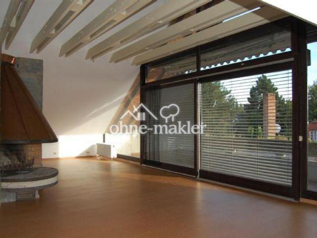 Exklusives 3 Zimmer Whg. Studio mit Loggia, EBK und Kamin
