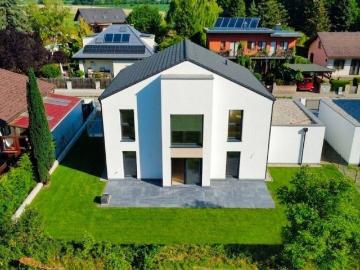 Exklusives 5 Zimmer Einfamilienhaus mit Garage Schlüsselfertig Großzügige Wohnflächen trifft auf idyllischen Eigengarten Wohnkomfort auf höchstem Niveau