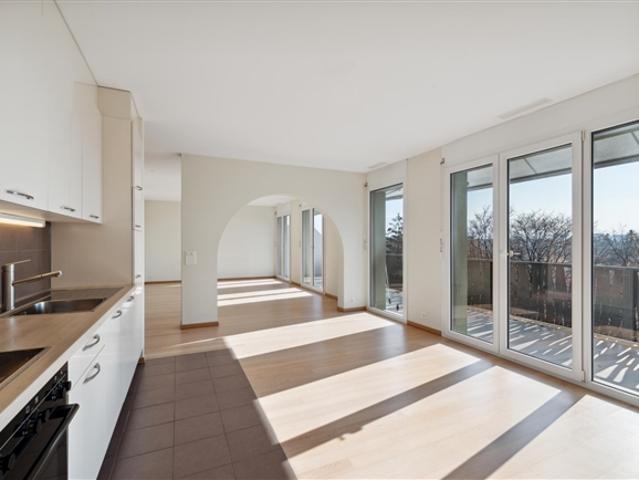 Exklusivität 5 Zimmer Penthouse mit großzügiger Terrasse und Balkon