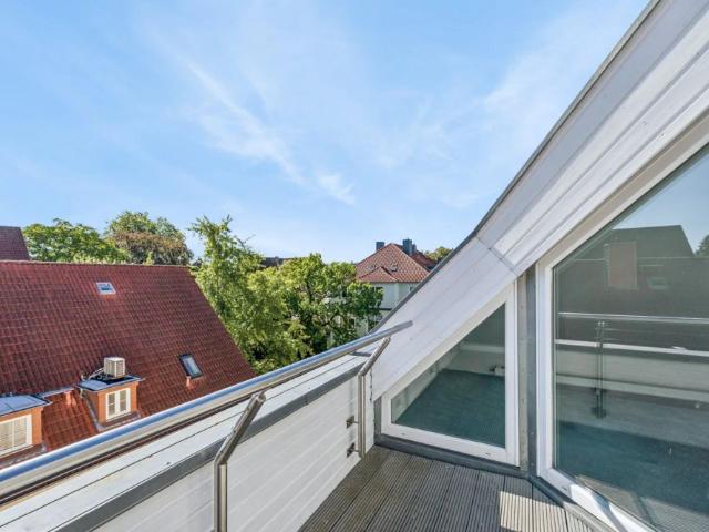 Exklusivität über den Dächern Hannovers – Außergewöhnliche Dachgeschossresidenz im Zooviertel