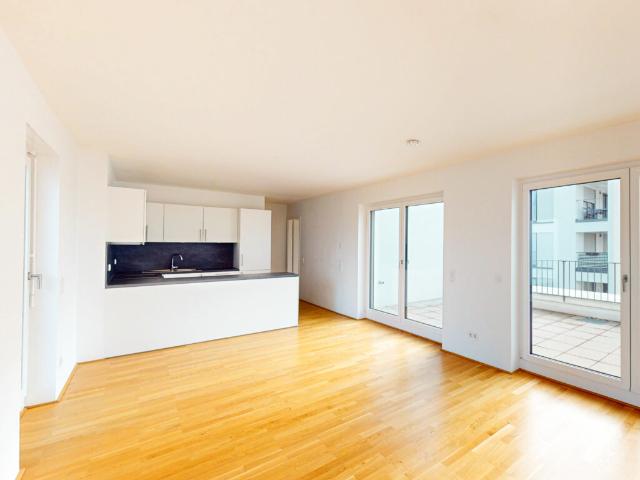 Exlusive 4 Zimmer Wohnung mit EBK, Dachterrasse und zwei Bädern