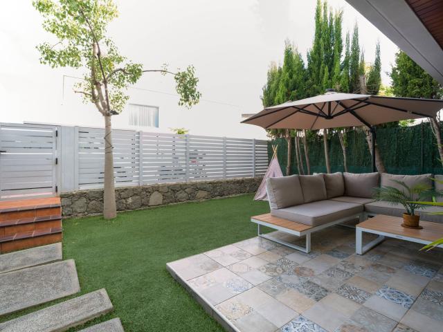 Exlusive townhouse with jacuzzi in Las Mesas