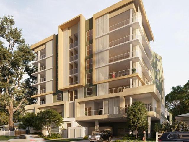 Expansive 3 Bedroom corner apartment with views out towards Raby Bay