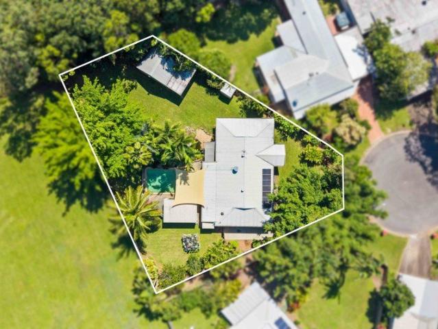 Expansive 1,371m² Block with Pool & Powered Shed