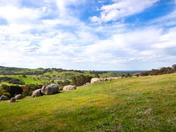 Expansive 26 acre retreat with granite vistas, dam & easy access to Bendigo, Castlemaine and Harcourt