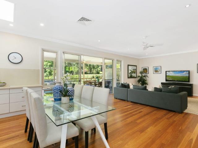 Expansive 6 Bedroom Family Home in Prime Gordon Location
