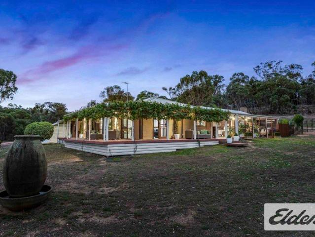 Pyrenees Lifestyle Retreat with Iconic Alfresco Living on 18.31 Acres