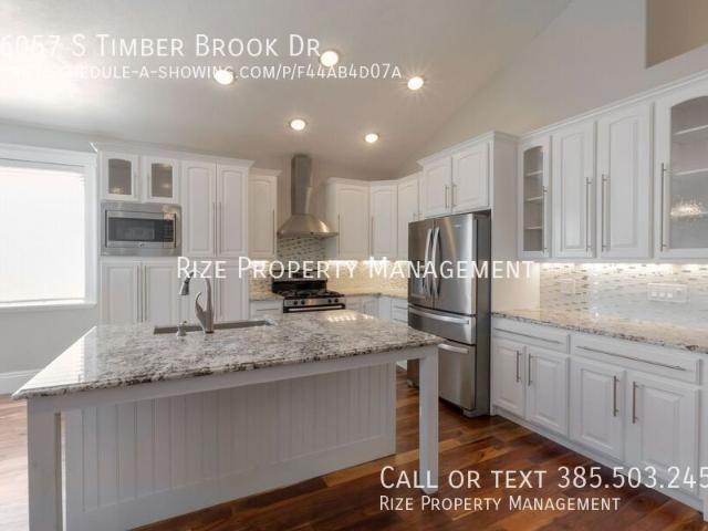 $1000 Off Move in Costs!