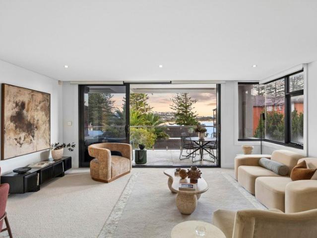 Expansive contemporary coastal retreat