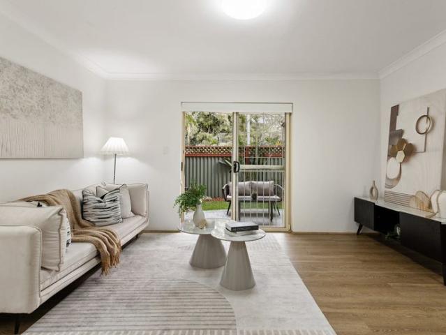 Expansive apartment with two courtyards