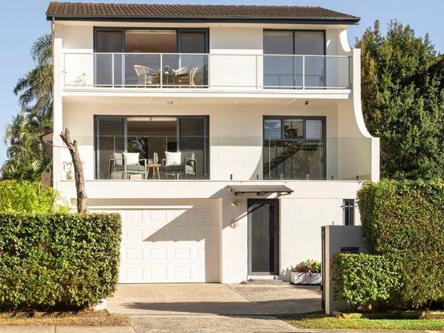 Expansive beachside family home with exceptional flexibility