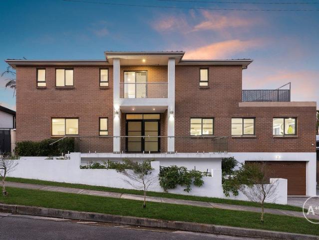 Expansive Double Brick Coastal Residence with Ocean Views
