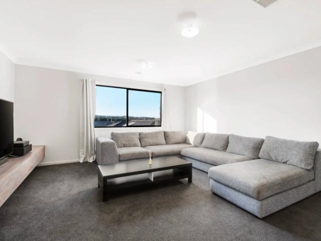 Expansive Double Storey Family Living in Wallan