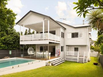 Stunning Fully Renovated Family Queenslander 673m2