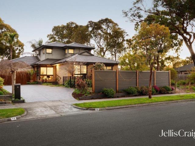 Expansive family entertainer in an idyllic parkside setting