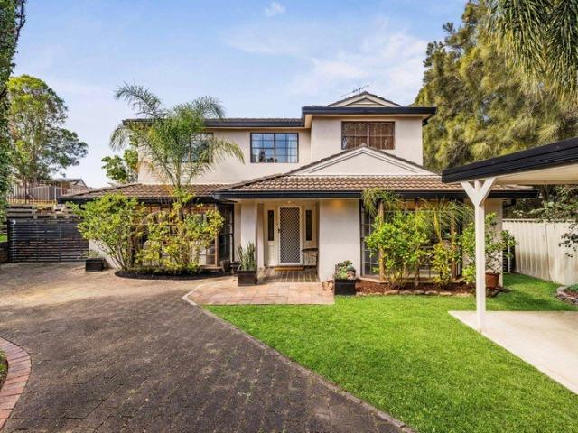 Expansive family home on a premier cul de sac