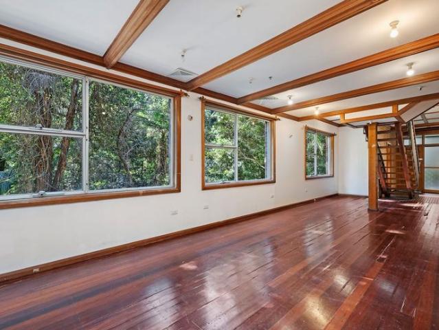 Expansive Family Home. Quiet and Leafy Outlook