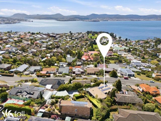 Expansive family home with outstanding views