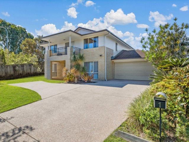 Expansive family home with poolside entertaining