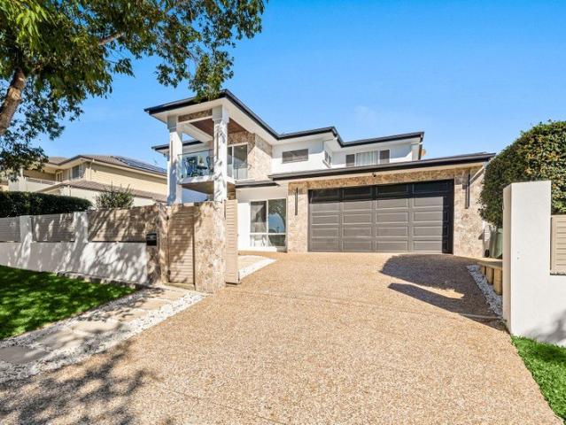 Expansive Family Home with Premium Finishes and Sparkling Pool