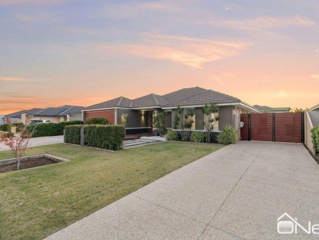 EXPANSIVE FAMILY HOME WITH SIDE ACCESS