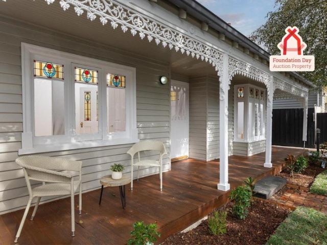 Expansive family living