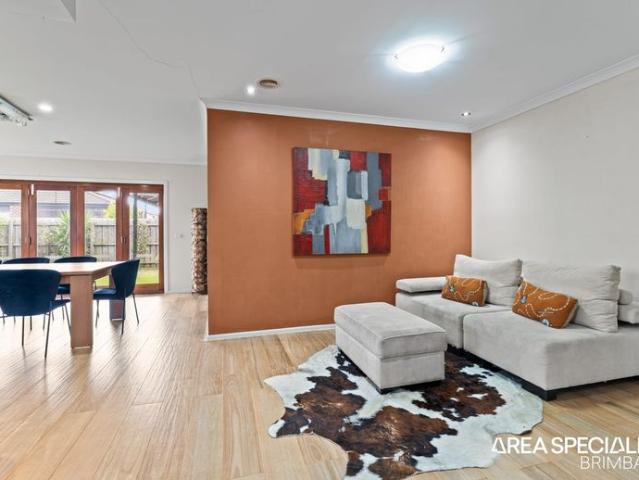 Expansive Family Living