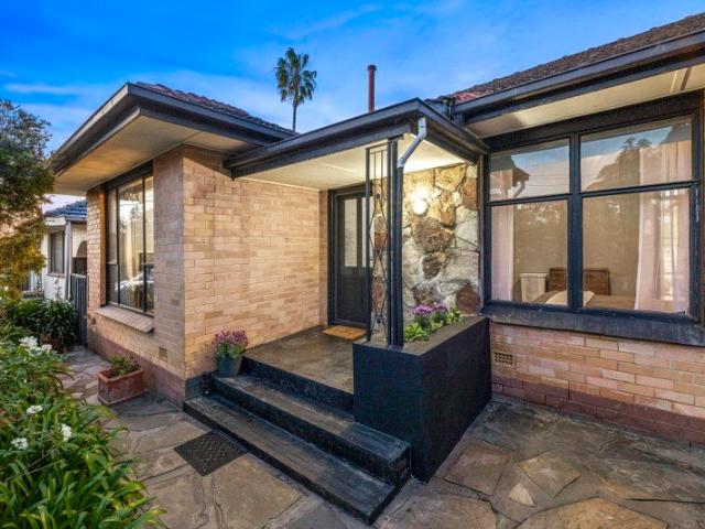 Expansive Family Living with Exceptional Outdoor Entertaining!
