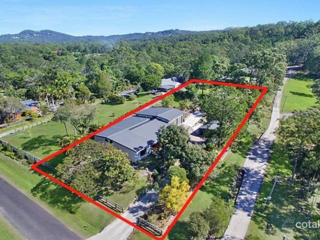 Expansive Family Acreage Retreat with Self Contained Guest Suite