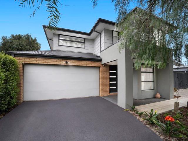 Expansive Family Living with Pool, Spa and Exceptional Vehicle Access