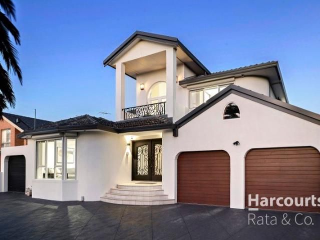 Expansive Family Living with Resort Style Entertaining