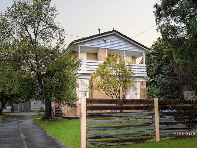 Expansive Family Living with Space, Style & Versatility