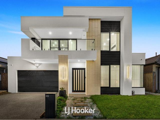 Expansive Family Living Designed for Every Stage of Life