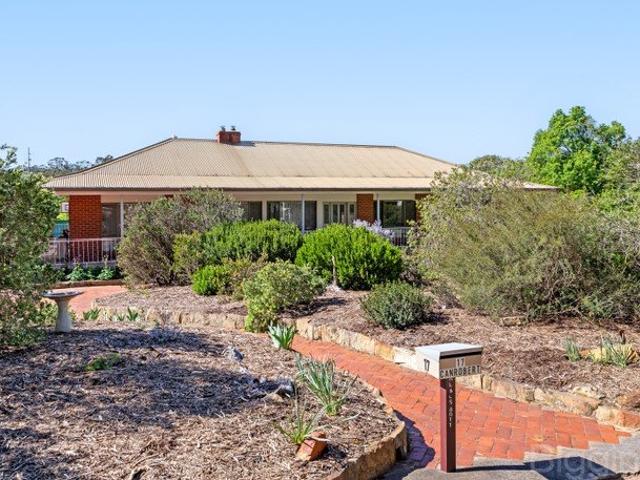 Expansive Family Living in a Peaceful Setting