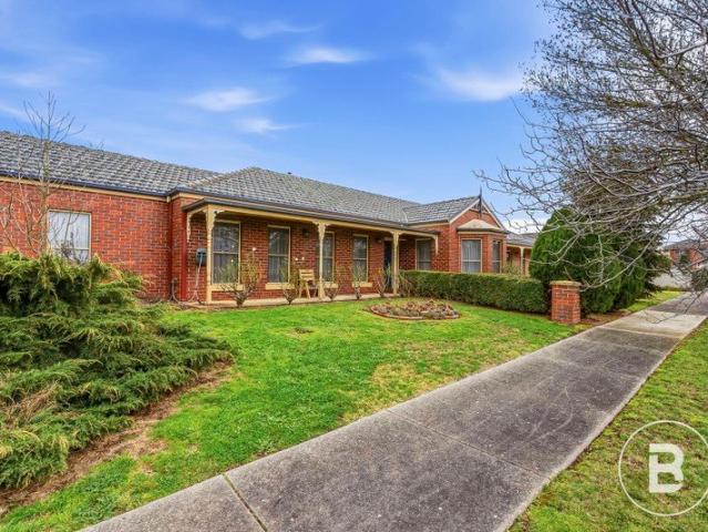 Expansive Family Living in a Prime Alfredton Setting