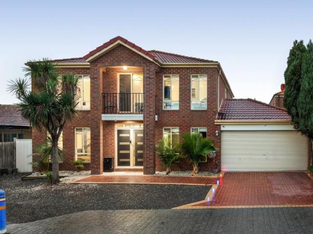 Expansive Family Living in a Quiet Setting