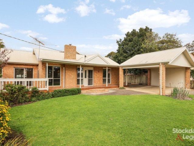 Expansive Family Living Just Metres from the Beach