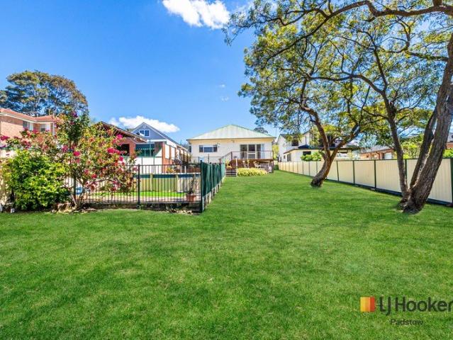 Expansive Family Living on 1,012sqm approx with Outstanding Potential