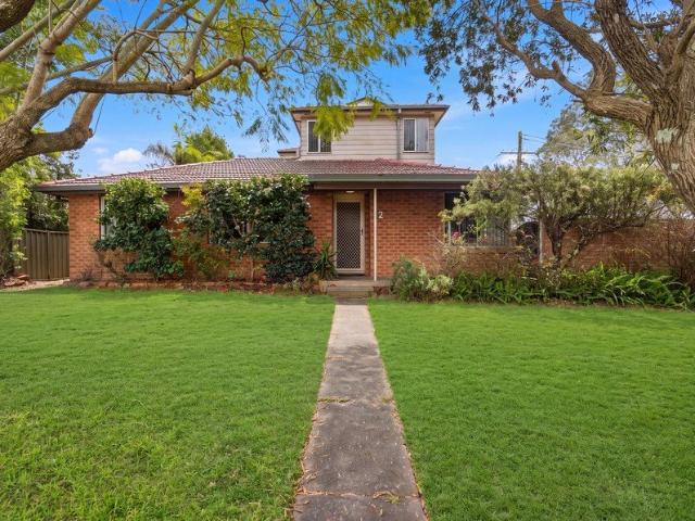 Expansive Home in Quiet Location