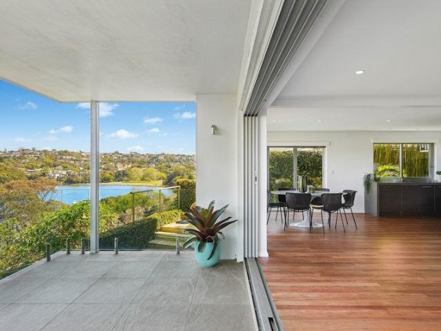 Expansive Harbourside Living with Sweeping Water Views