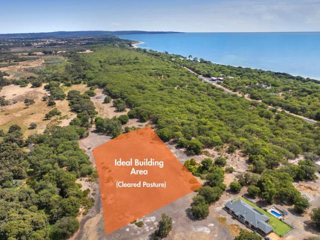 EXPANSIVE LAND PARCEL NEAR SIESTA PARK BEACH