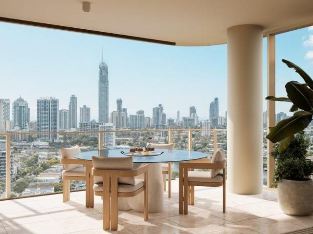 Expansive Level 7 Residence with Skyline & River Views