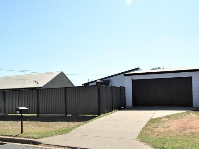 EXPANSIVE LIVING AREA FAMILY LIVING AT ITS BEST + EXCELLENT CAR ACCOMMODATION