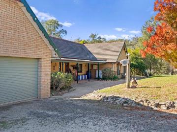 Expansive Lifestyle Property on 17.19 Hectares with Separate Cottage