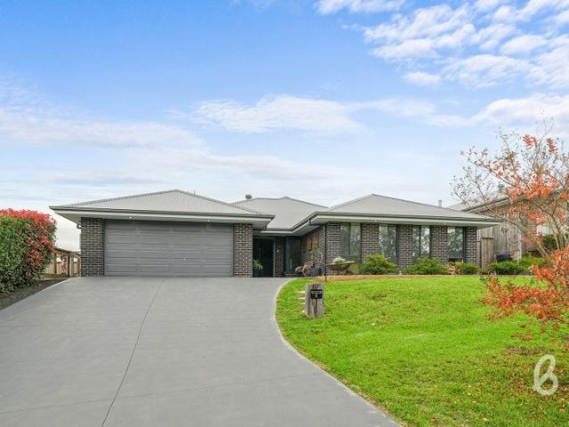Expansive Modern Family Home with Shed & Swim Spa