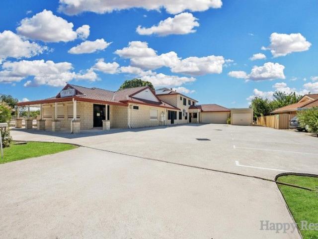 Expansive Shop + House Property with Park Frontage & Commercial Potenial