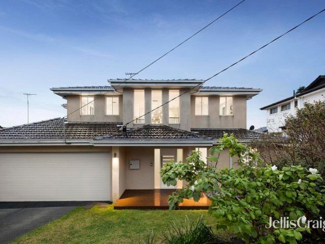 Expansive multi generational design in a serene court setting