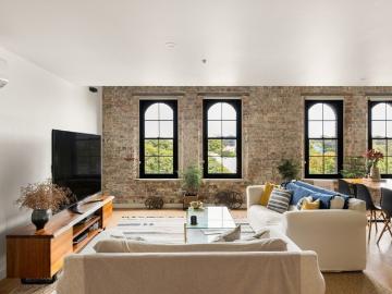 Expansive NY loft retreat in an iconic Darlington conversion