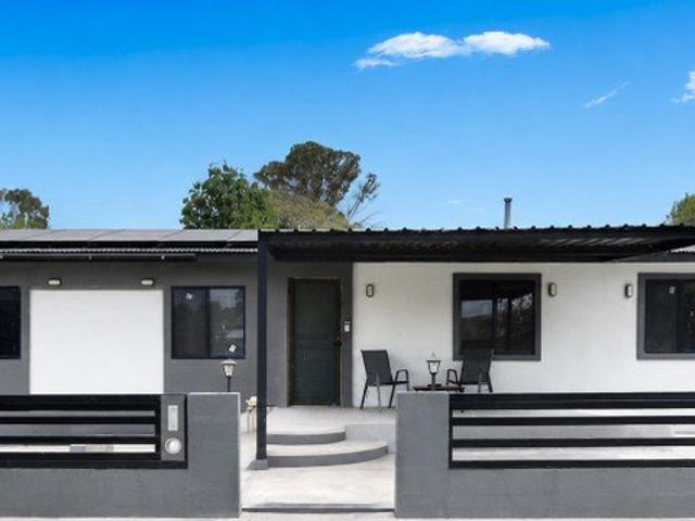 EXPANSIVE SIX BEDROOM PROPERTY WITH EXCEPTIONAL DUAL LIVING POTENTIAL